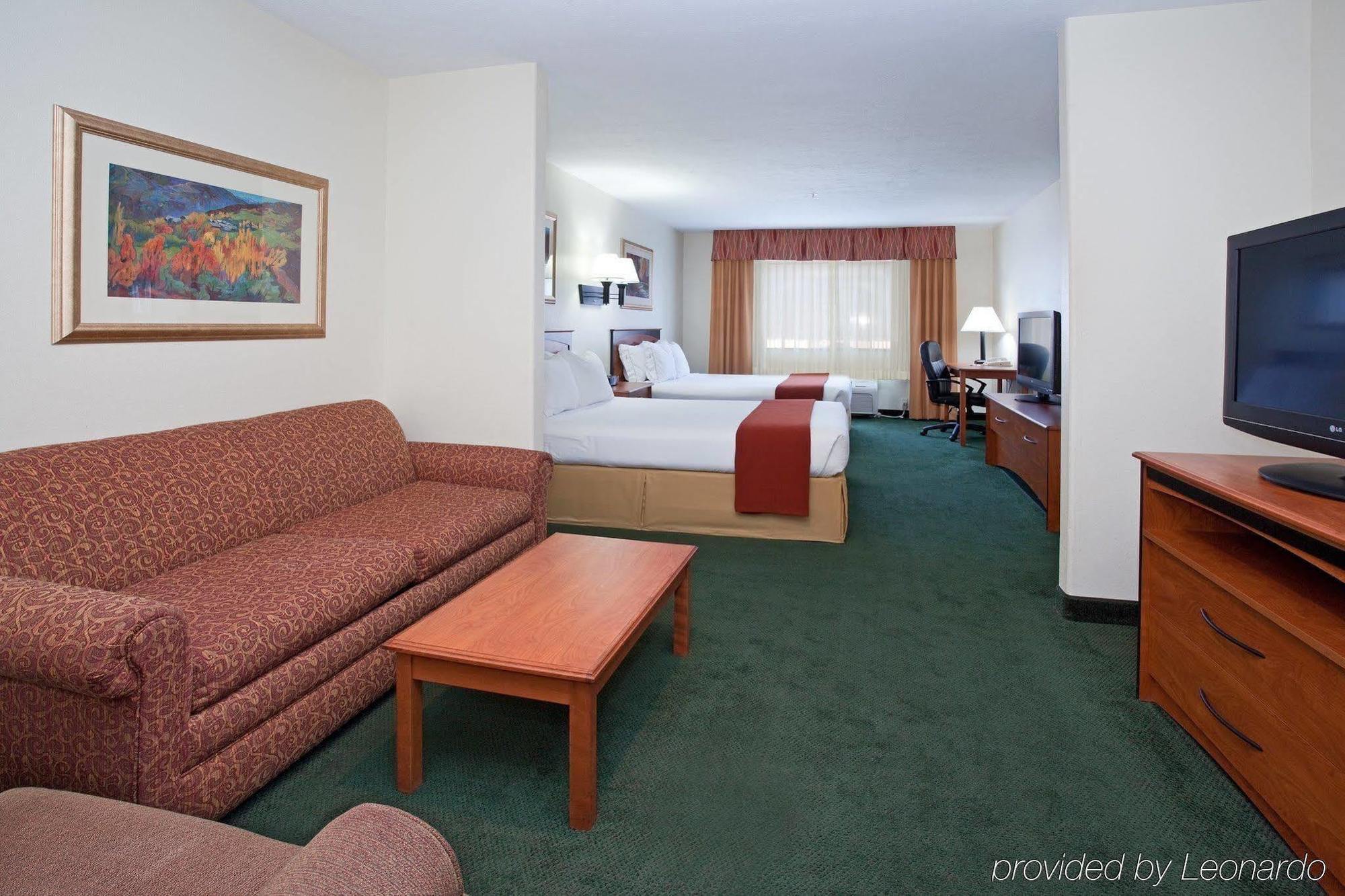 Holiday Inn Express & Suites Alamosa By Ihg Phòng bức ảnh